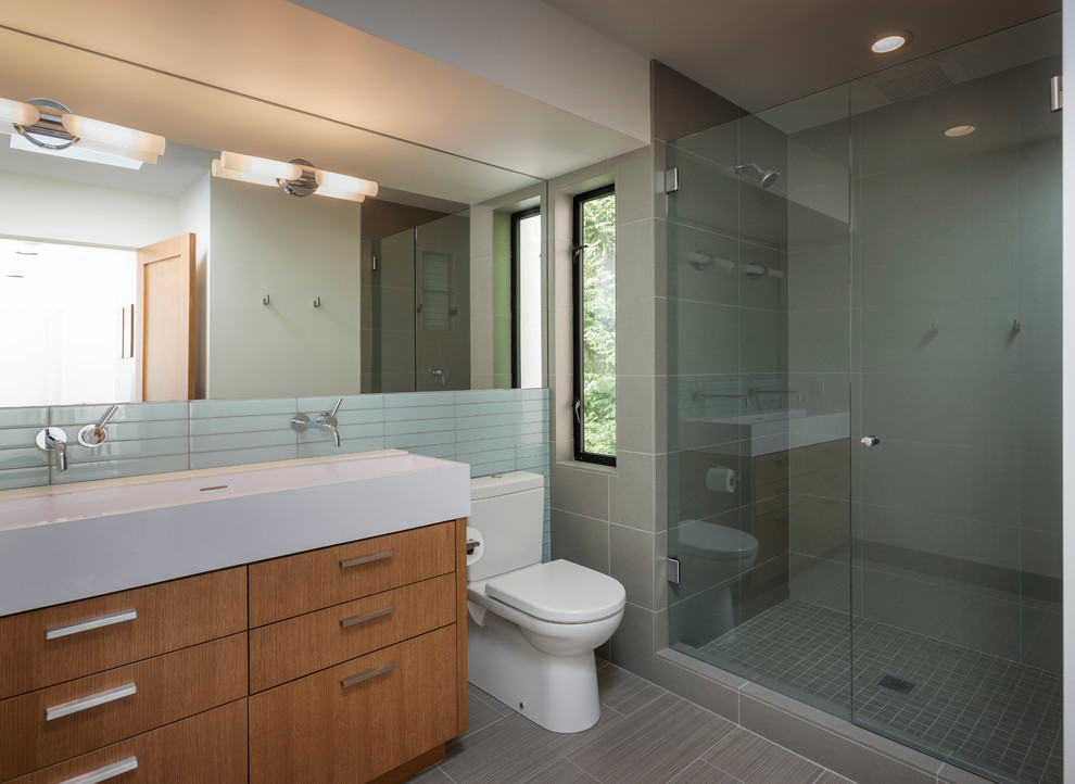 Design ideas for an eclectic bathroom in Seattle.