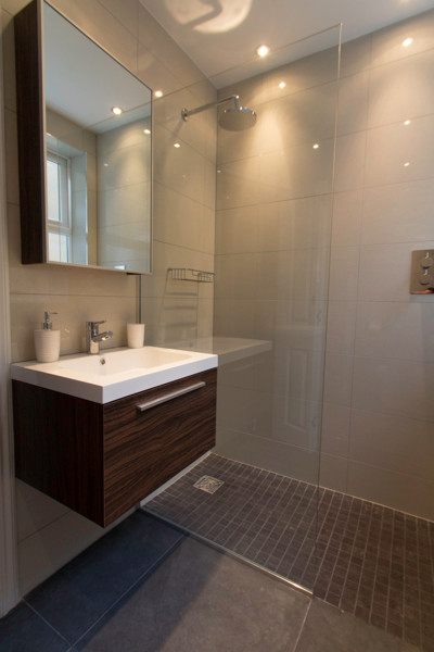 Ealing Wetroom Installation - Bathroom - London - by Soak Bathrooms | Houzz