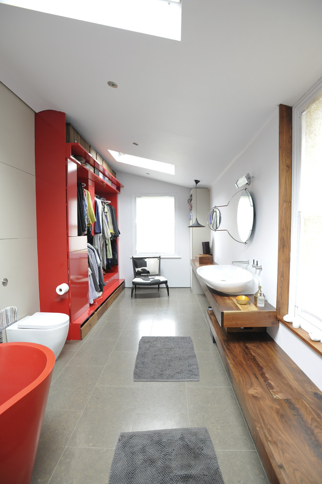 Design ideas for a large bohemian bathroom in London.