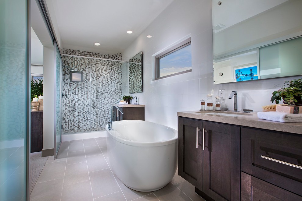 Inspiration for a contemporary master bathroom remodel in Orange County