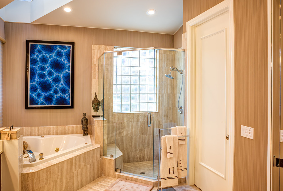 Idée de décoration pour une salle de bain principale bohème de taille moyenne avec une baignoire posée, une douche d'angle, un carrelage beige, des carreaux de porcelaine, un mur marron, un sol en carrelage de porcelaine, un sol beige et une cabine de douche à porte battante.
