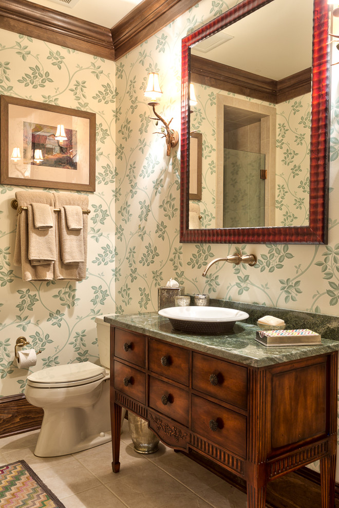 Ispirazione per una stanza da bagno con doccia rustica di medie dimensioni con consolle stile comò e ante in legno scuro