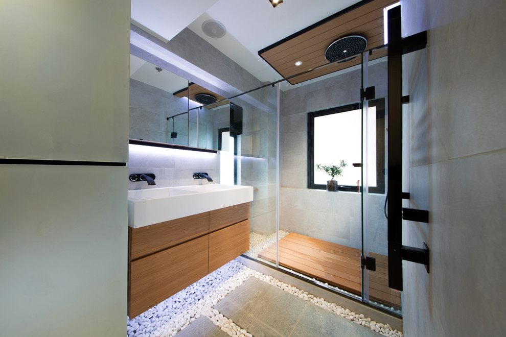 Inspiration for a contemporary bathroom remodel in Hong Kong