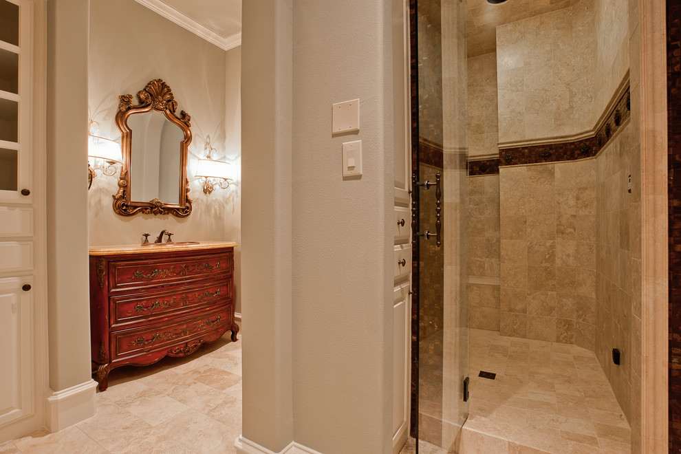 Bathroom - traditional bathroom idea in Dallas