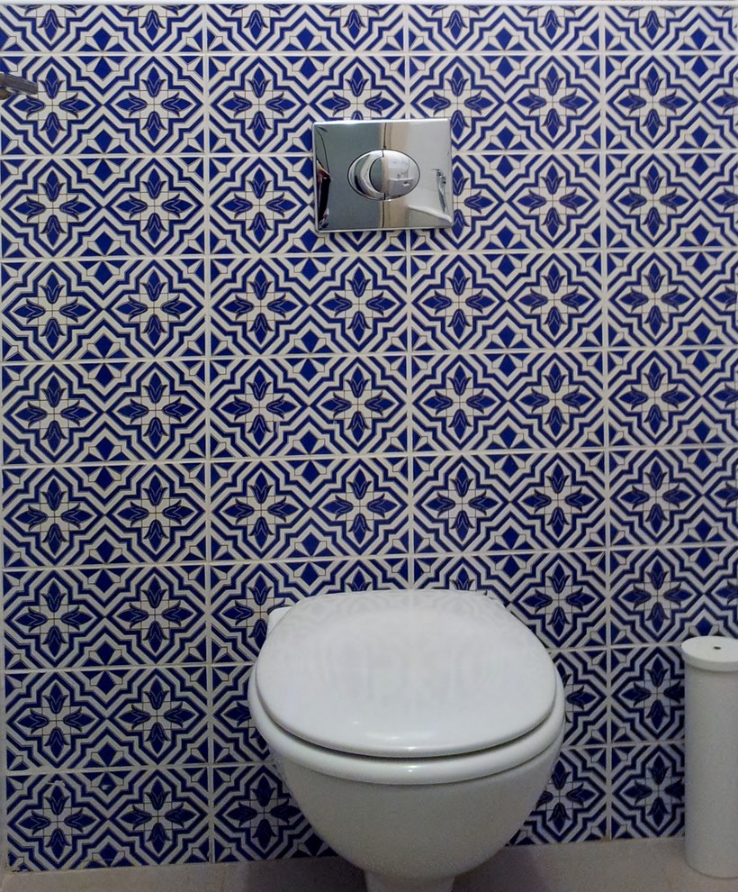 Inspiration for a mediterranean bathroom in Tel Aviv.