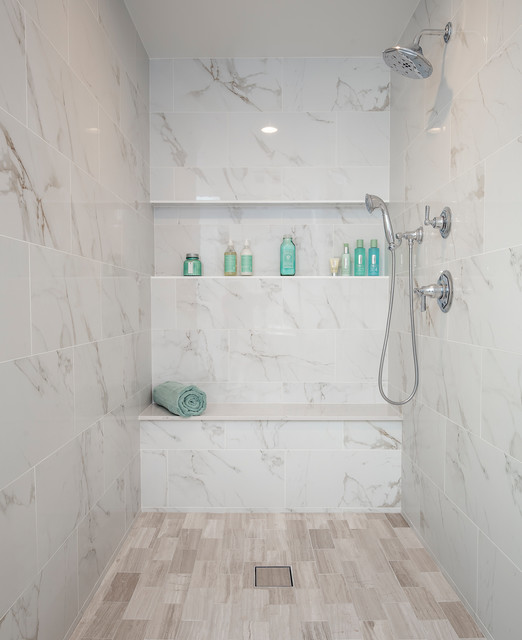 Elegant Master Bathroom in Los Angeles, CA Contemporary Bathroom