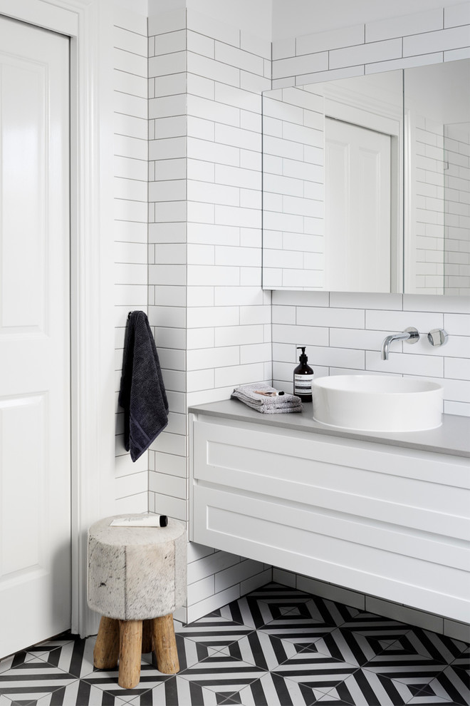 Example of a transitional bathroom design in Melbourne