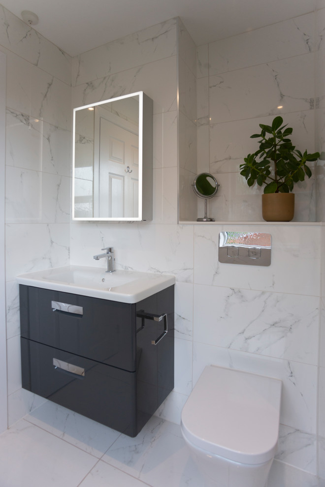 En Suite Bathroom Renovation - Contemporary - Bathroom - Surrey - by ...