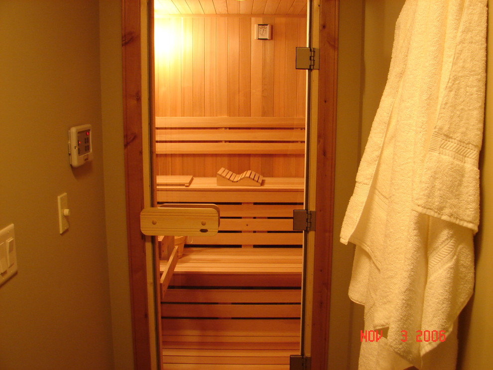 Foto de cuarto de baño rural de tamaño medio con ducha abierta
