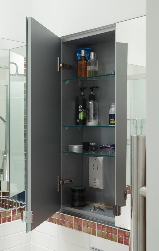 Esempio di una piccola stanza da bagno design