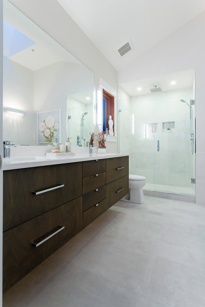 Ensuite Bathroom with floating vanity and freestanding tub