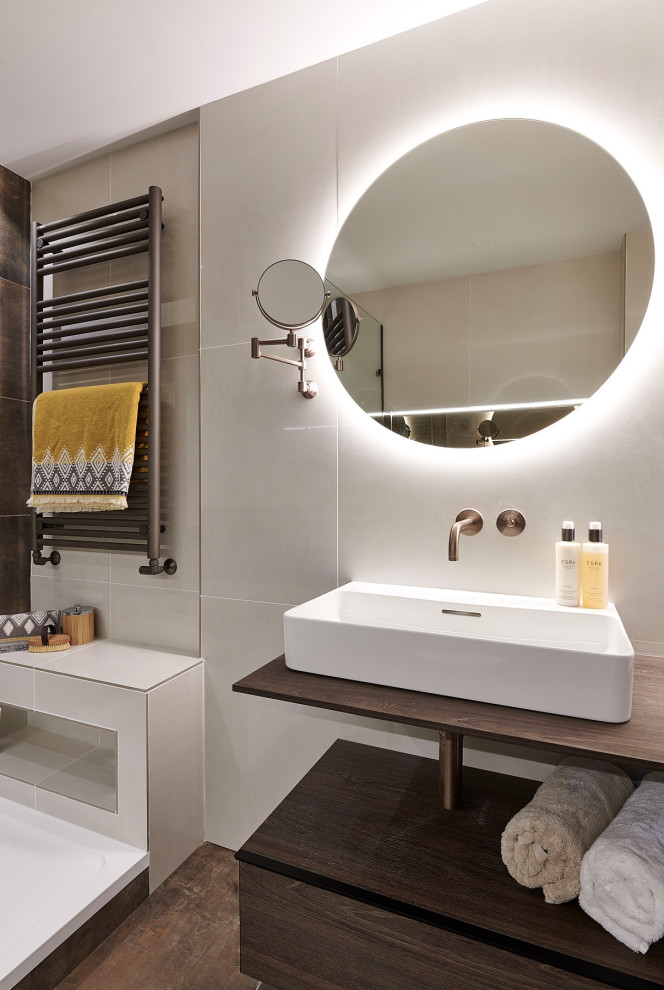 Ensuite Cyncoed, Cardiff Modern Bathroom Cardiff by The Tap