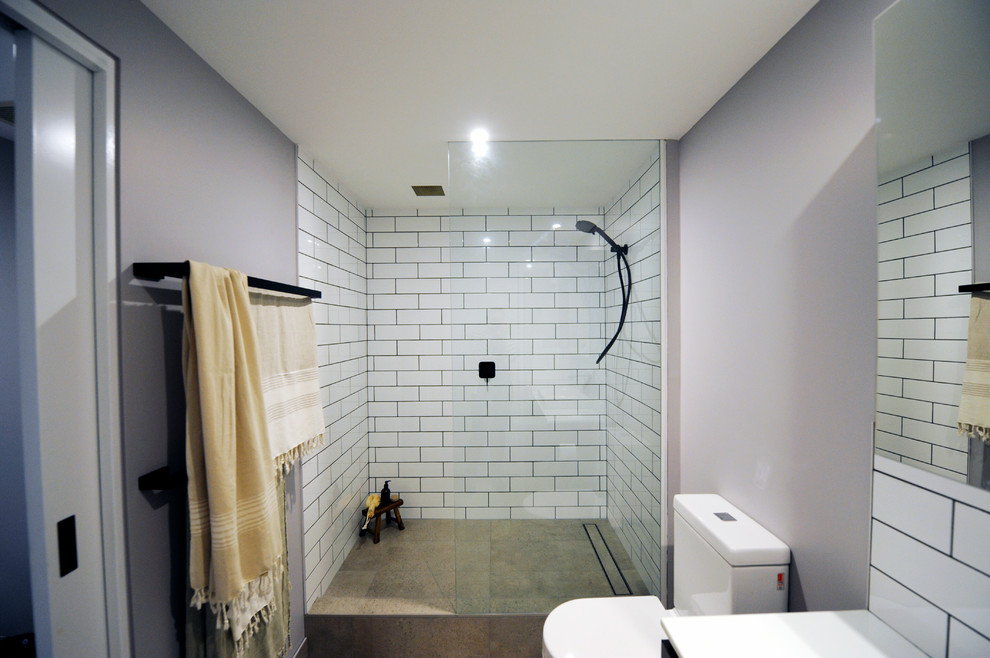Идея дизайна: ванная комната в стиле лофт