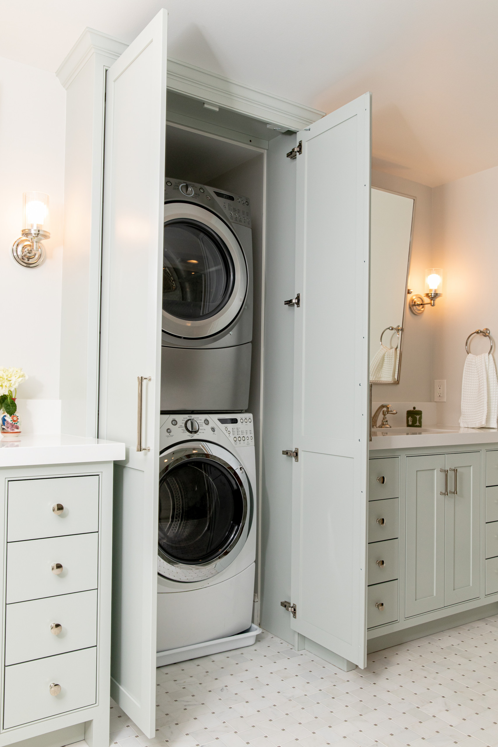 Hidden Washer and Dryer Cabinet - A Beautiful Mess