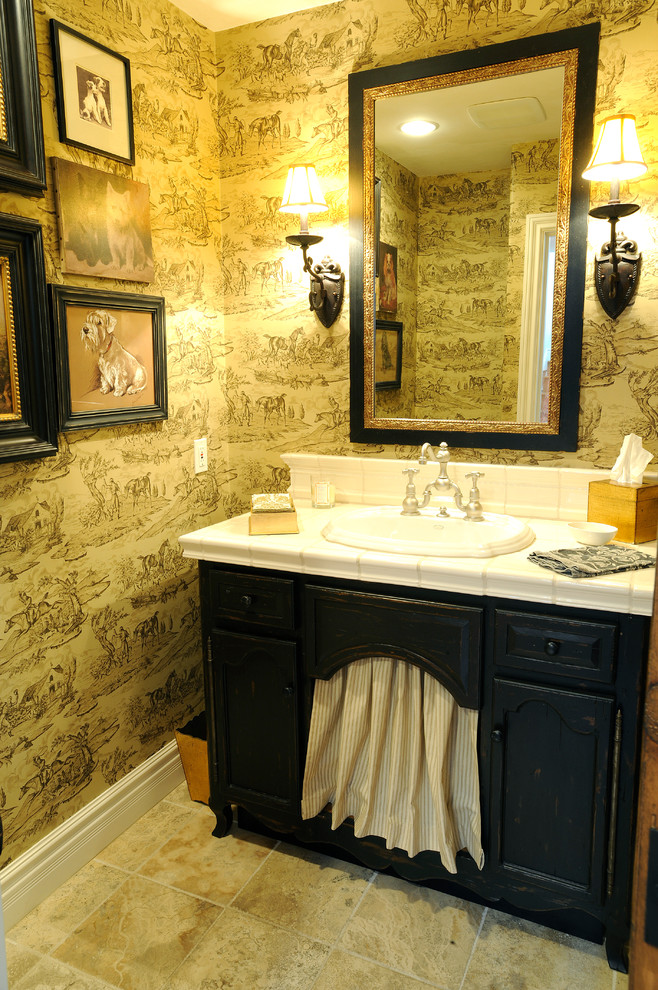 フェニックスにあるトラディショナルスタイルのおしゃれな浴室の写真