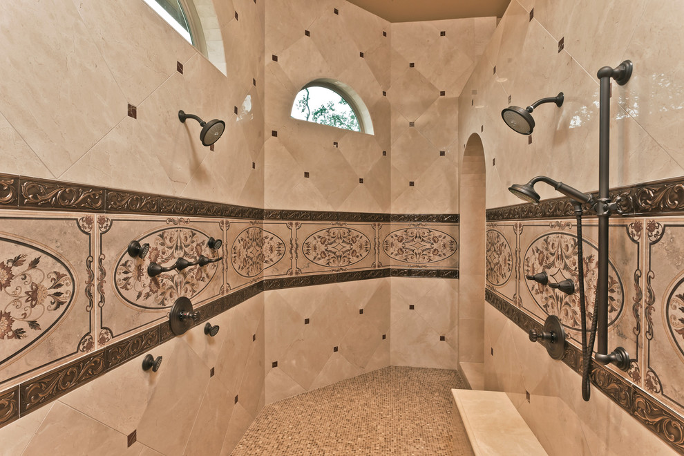 Cette photo montre une salle de bain méditerranéenne.