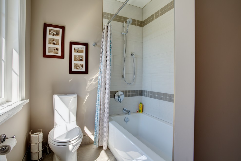 Design ideas for a medium sized classic bathroom in Toronto with a walk-in shower.