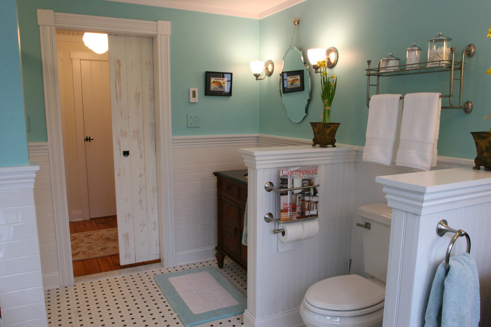 Photo of a farmhouse bathroom in New York.