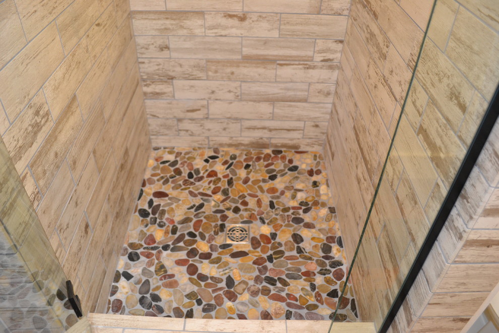 Idée de décoration pour une salle de bain champêtre.