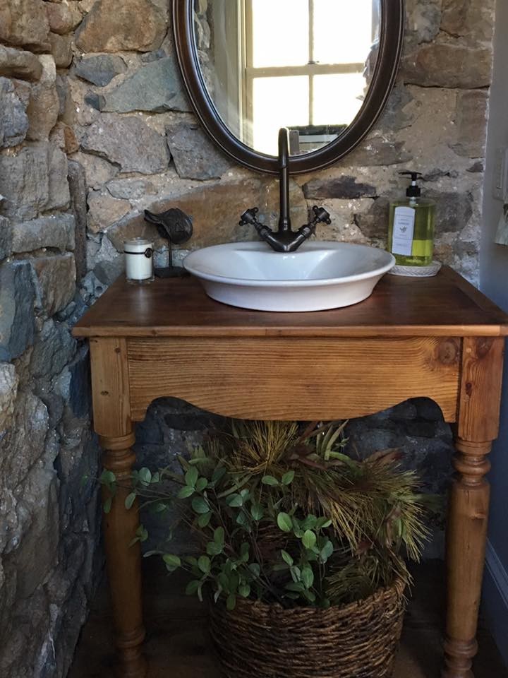 Inspiration for a cottage bathroom remodel in Philadelphia with a vessel sink