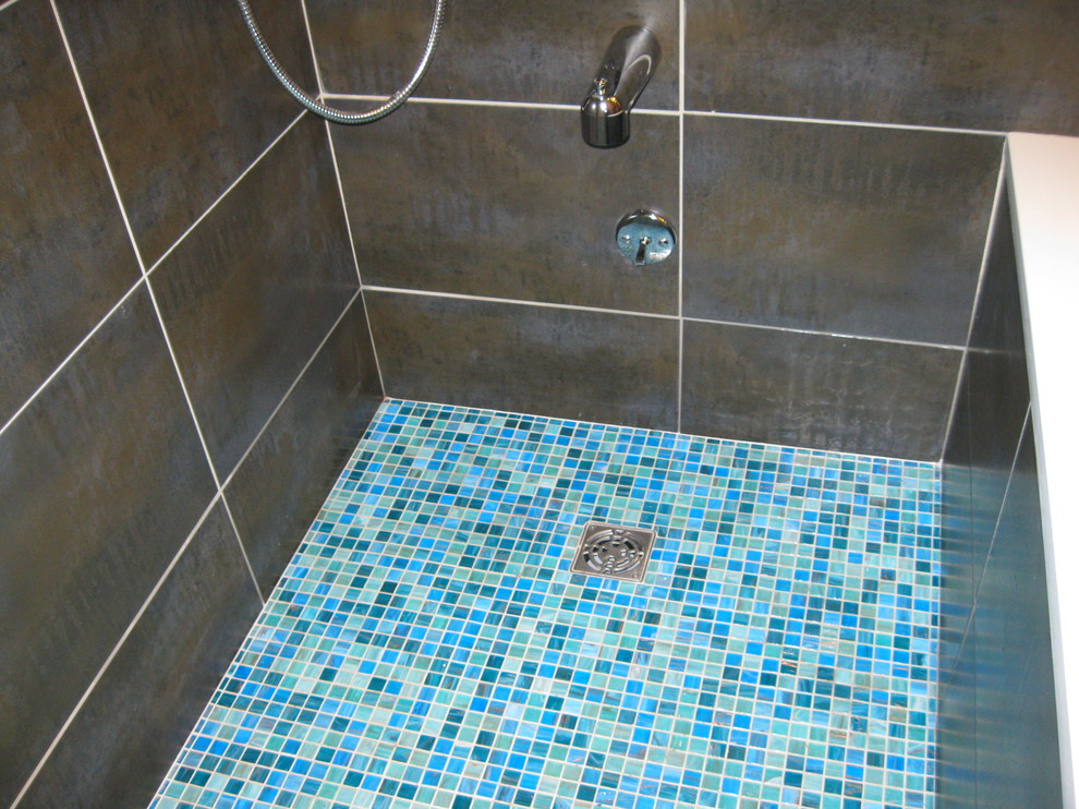 ワシントンD.C.にあるアジアンスタイルのおしゃれな浴室の写真