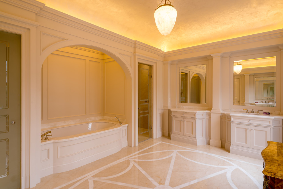 Idee per una stanza da bagno tradizionale