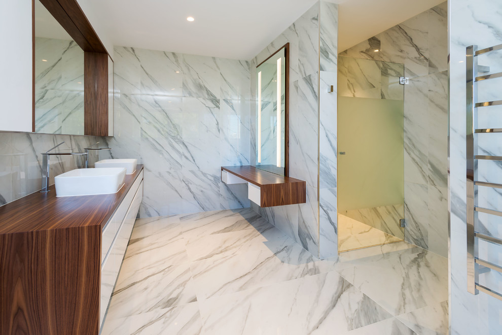 Contemporary bathroom in Gold Coast - Tweed.