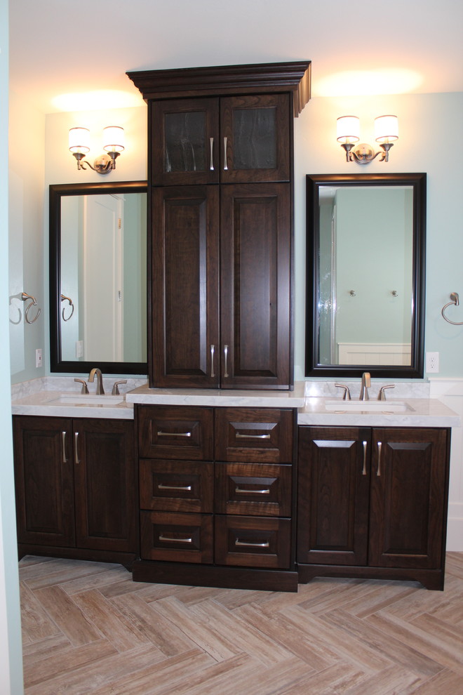 This is an example of a modern bathroom in Salt Lake City.