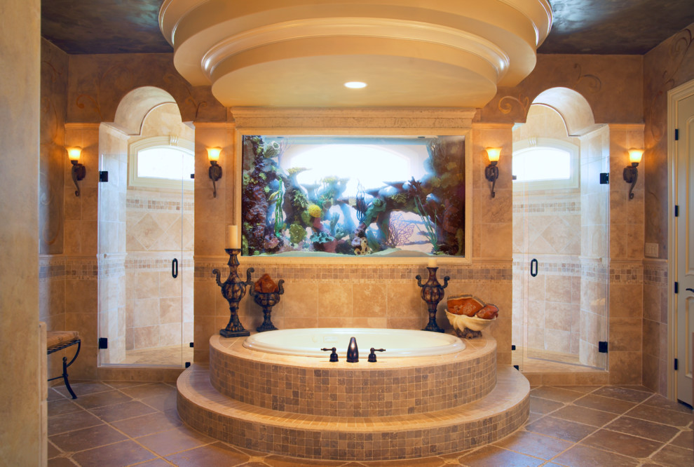 Свежая идея для дизайна: ванная комната среднего размера в стиле модернизм с двойным душем - отличное фото интерьера