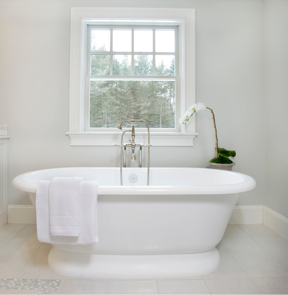 Free Standing Tub, An Integral Element of a Modern Bath - Contemporary ...