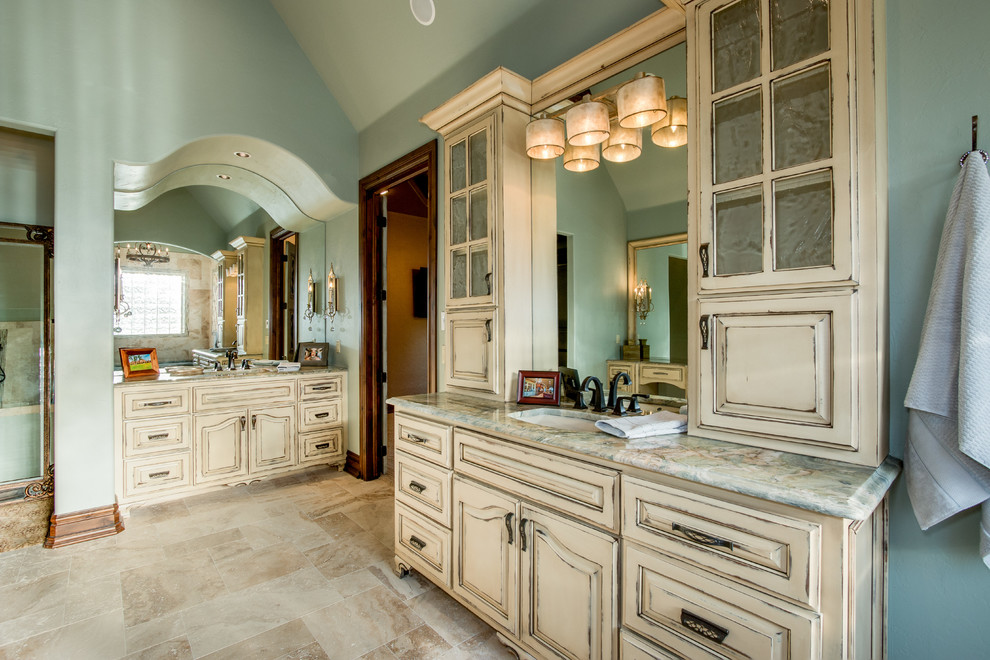 French Country Luxury 3100 E Mill Edmond, OK Traditional