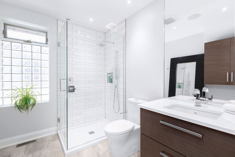 Inspiration for a contemporary bathroom remodel in Ottawa