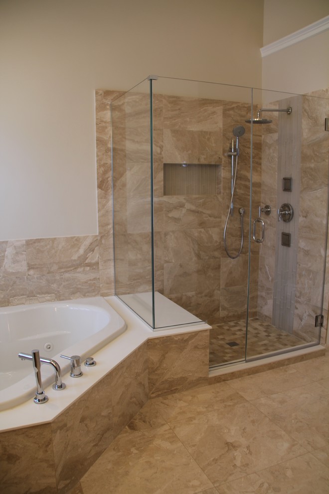 Idée de décoration pour une salle de bain principale design en bois brun de taille moyenne avec un lavabo encastré, un placard à porte plane, un plan de toilette en surface solide, une baignoire d'angle, une douche d'angle, WC séparés, un carrelage beige, un carrelage de pierre, un mur beige et un sol en marbre.
