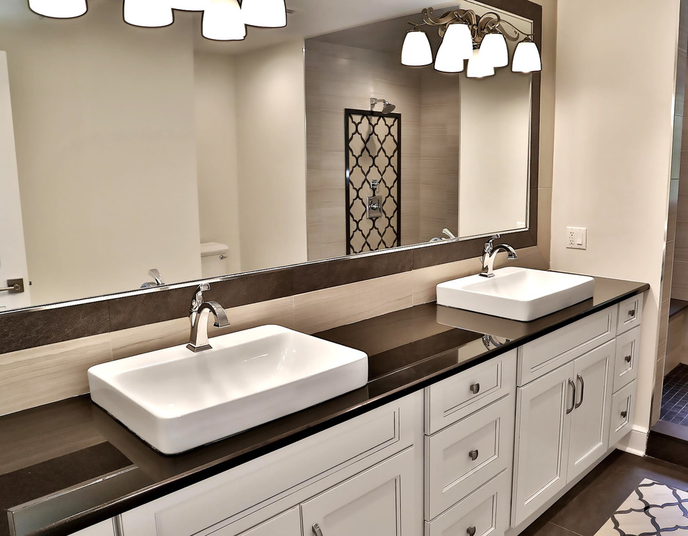 Galaxy Frost Kitchen with Galaxy Cobblestone Island