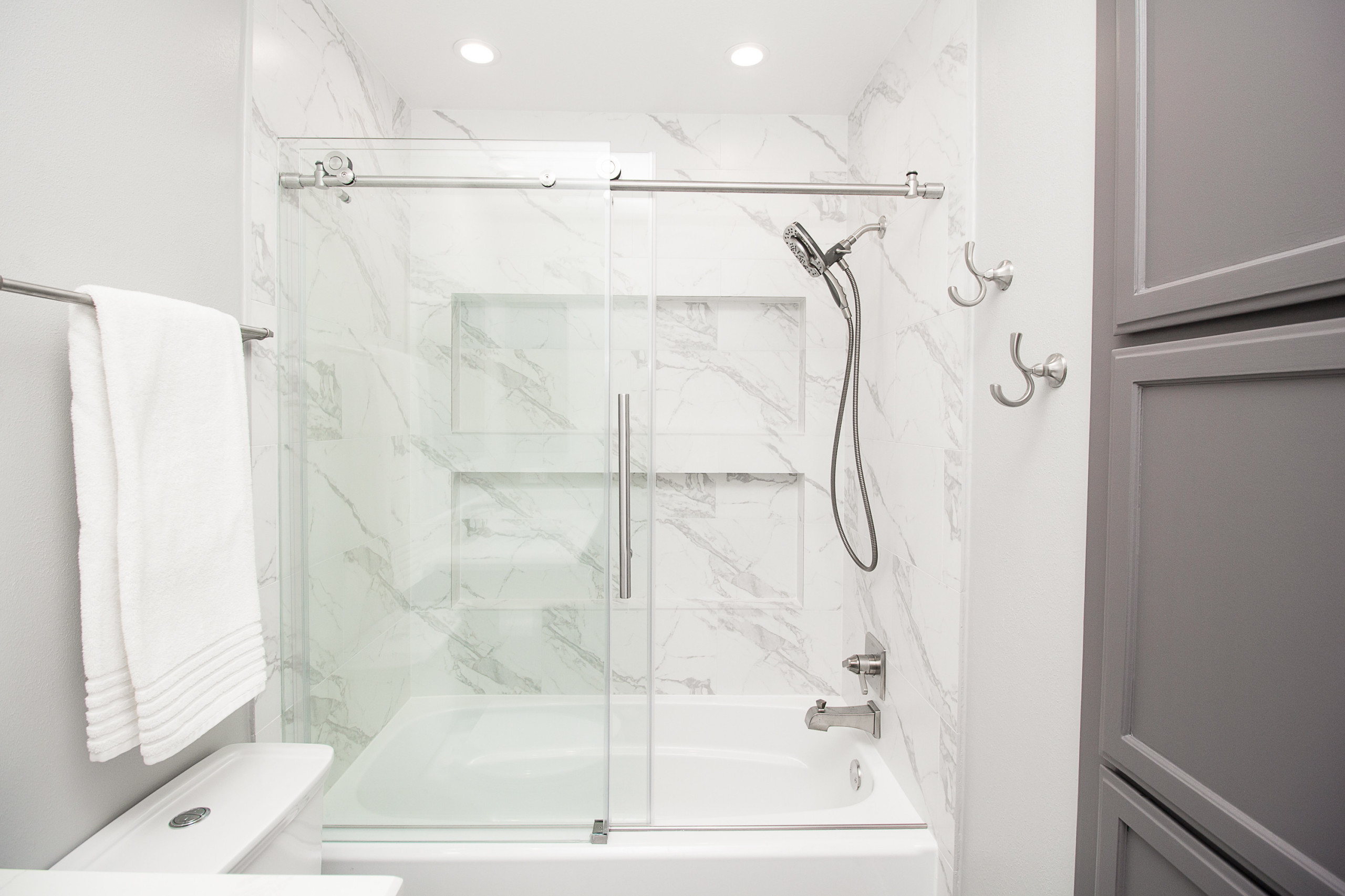 Amazon Com Diyhd Fschrome 5ft Frameless Sliding Track Chrome Surface Barn Shower Door Hardware No Glass Stainless Steel Home Improvement