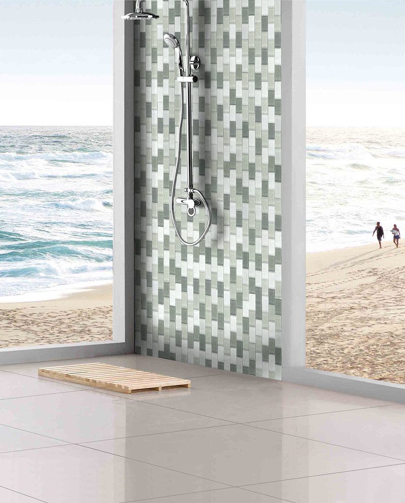 Großes Modernes Badezimmer En Suite mit offener Dusche, grauen Fliesen, Keramikfliesen, grauer Wandfarbe und Keramikboden in San Francisco