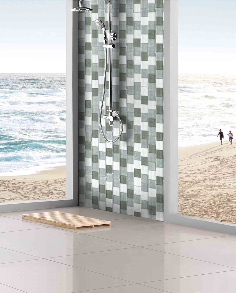 Idee per una stanza da bagno con doccia design di medie dimensioni con nessun'anta, doccia aperta, piastrelle grigie, piastrelle in ceramica, pareti grigie e pavimento con piastrelle in ceramica