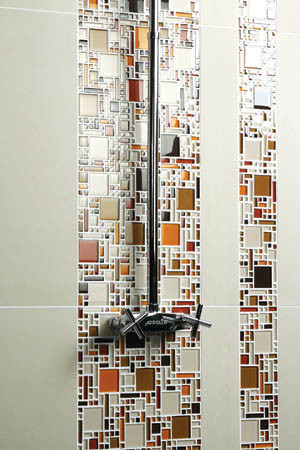 Ispirazione per una stanza da bagno minimalista con piastrelle marroni, piastrelle arancioni, piastrelle rosse e piastrelle bianche