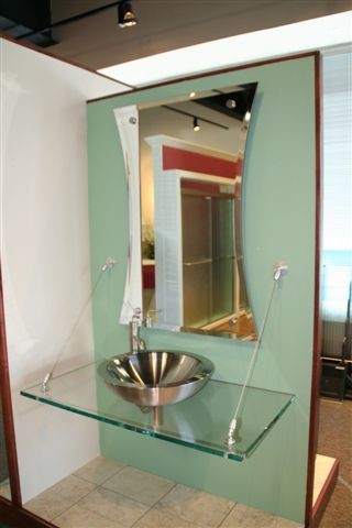 Modernes Badezimmer mit Glaswaschbecken/Glaswaschtisch in Austin