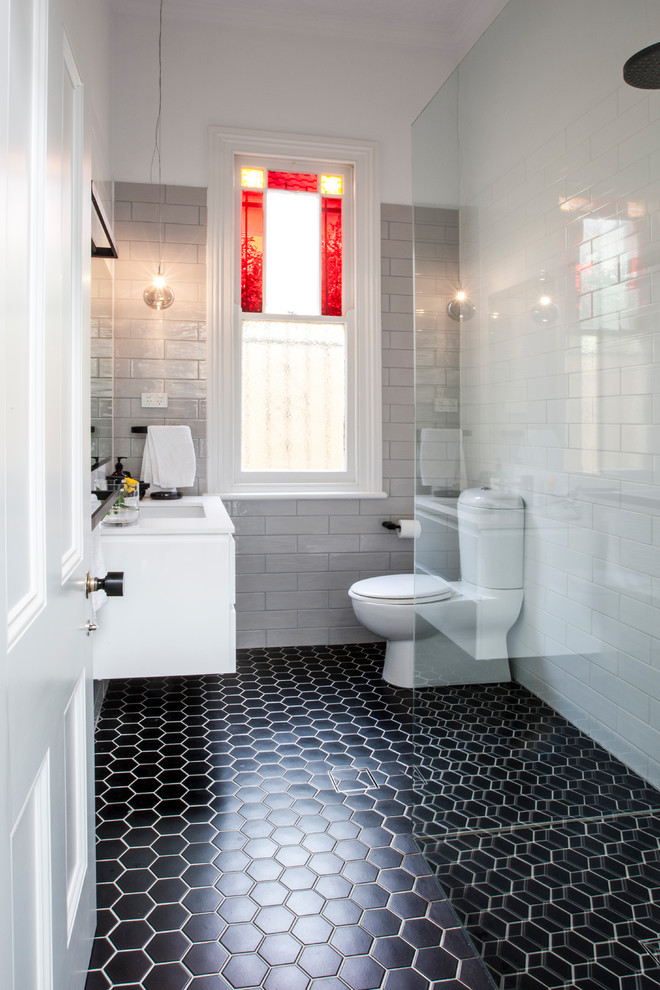 Bathroom - transitional bathroom idea in Sydney