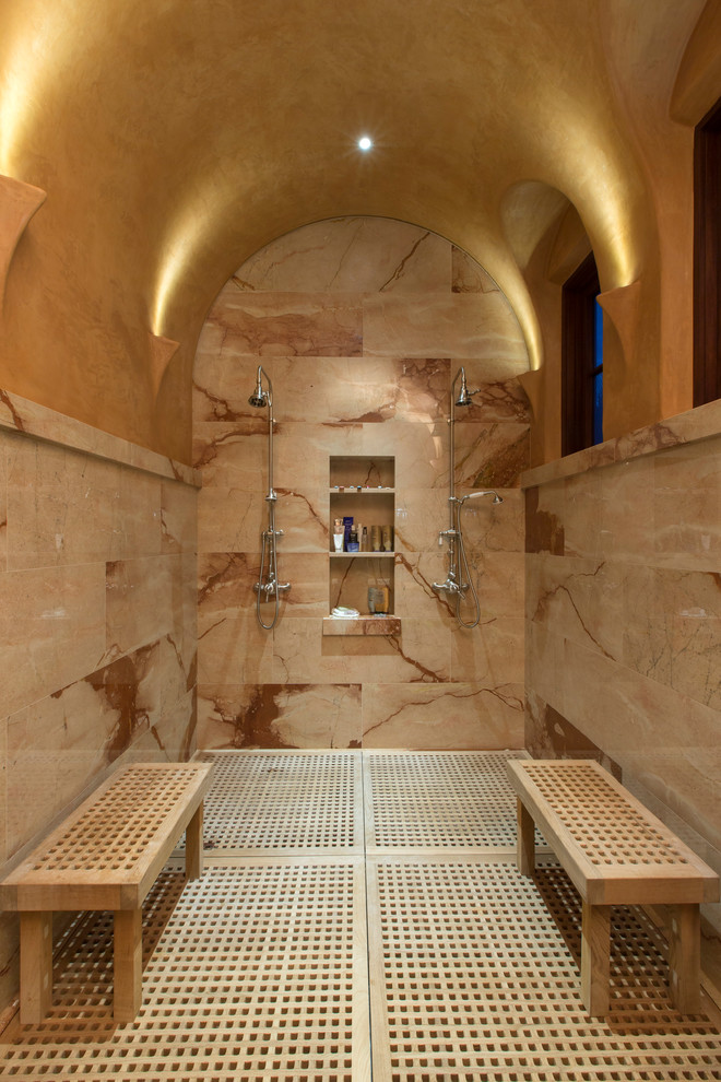 Idée de décoration pour une salle de bain méditerranéenne.