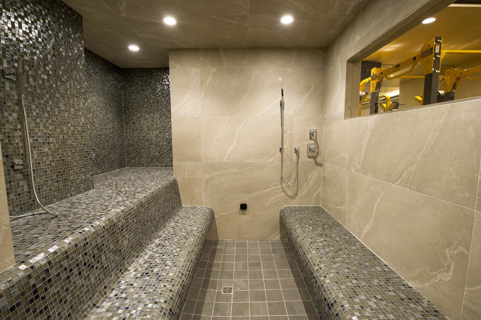 Ispirazione per una stanza da bagno padronale di medie dimensioni con piastrelle bianche e piastrelle in pietra