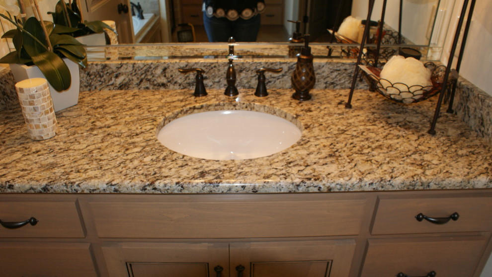 Granite countertops Traditional Bathroom Miami by Coastal Stone