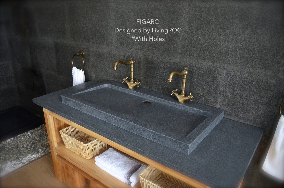 Immagine di una stanza da bagno stile americano con lavabo rettangolare