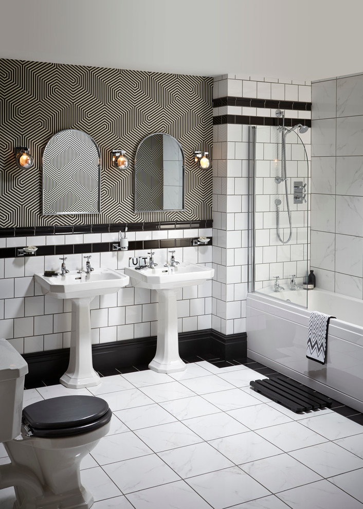 Inspiration for a traditional bathroom in West Midlands.