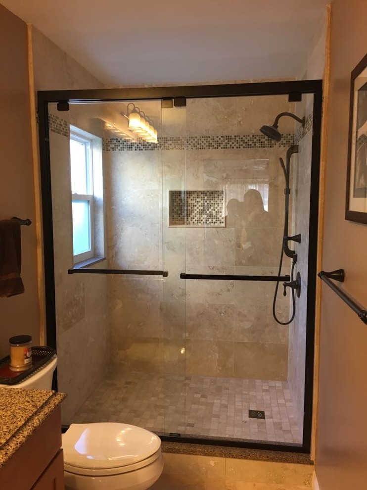 Idéer för att renovera ett mellanstort funkis badrum