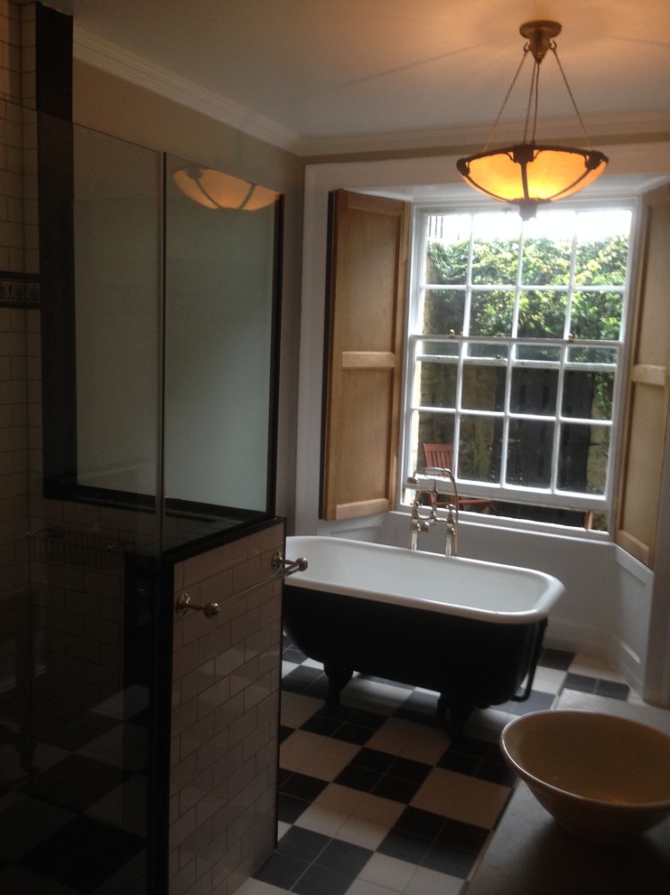 Bathroom - large traditional bathroom idea in Edinburgh