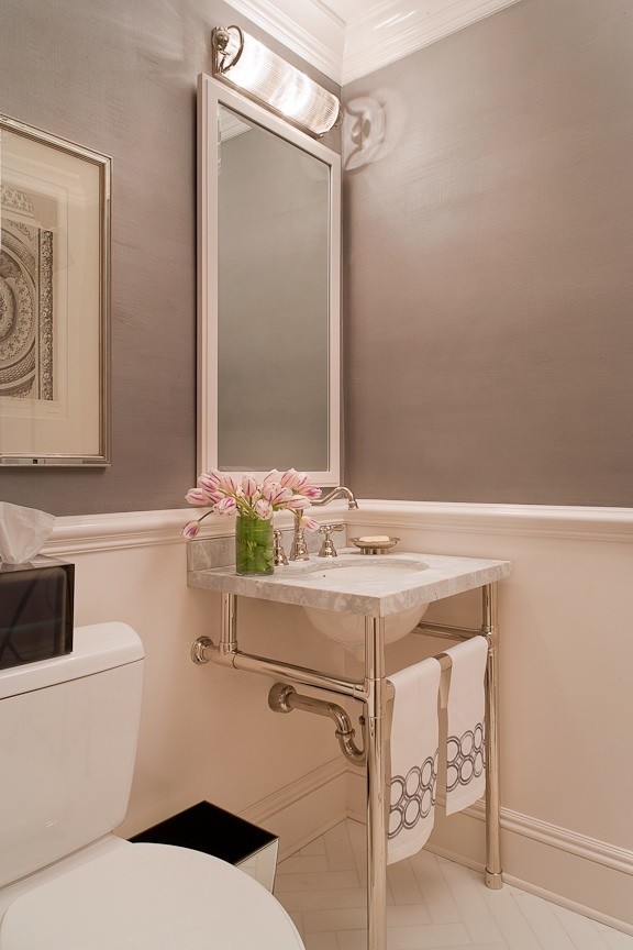 Inspiration for a transitional bathroom remodel in New York