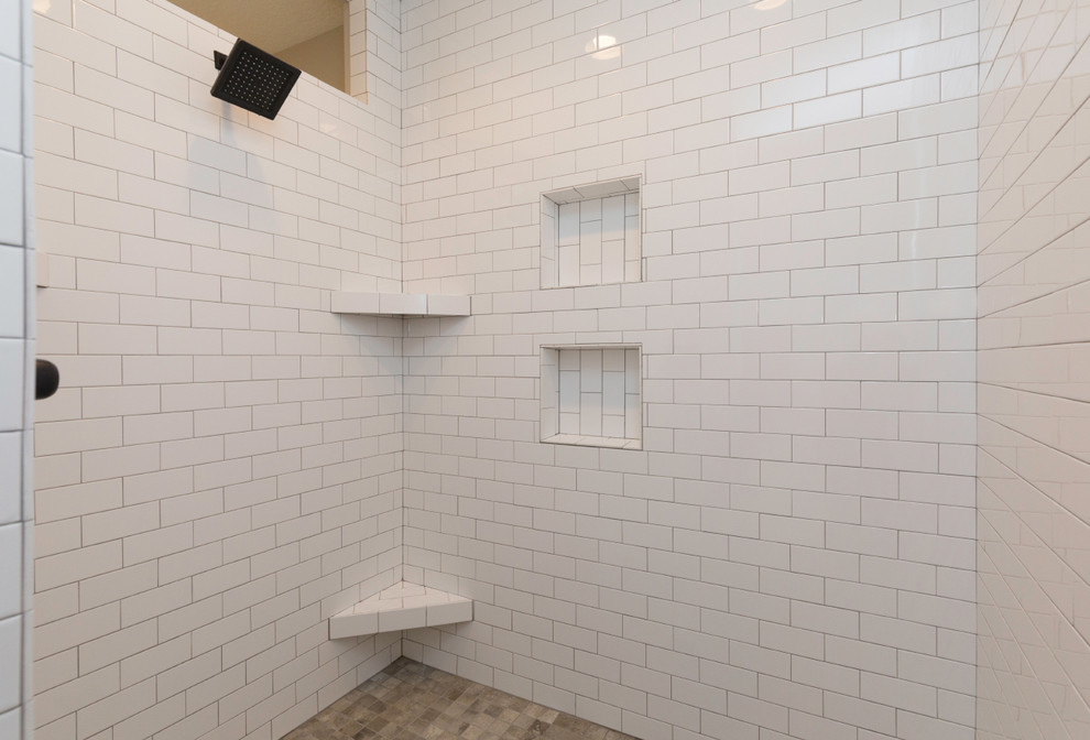 Пример оригинального дизайна: ванная комната в стиле кантри