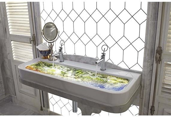 Ispirazione per una stanza da bagno tradizionale con lavabo sospeso